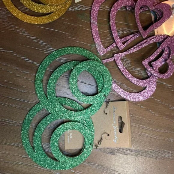 3 Vintage Sparkle Dangle Earrings - Picture 4 of 4